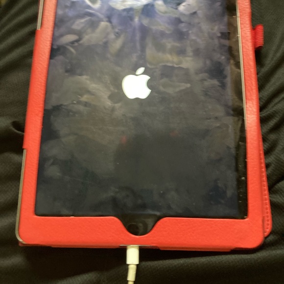 I pad - Picture 2 of 3